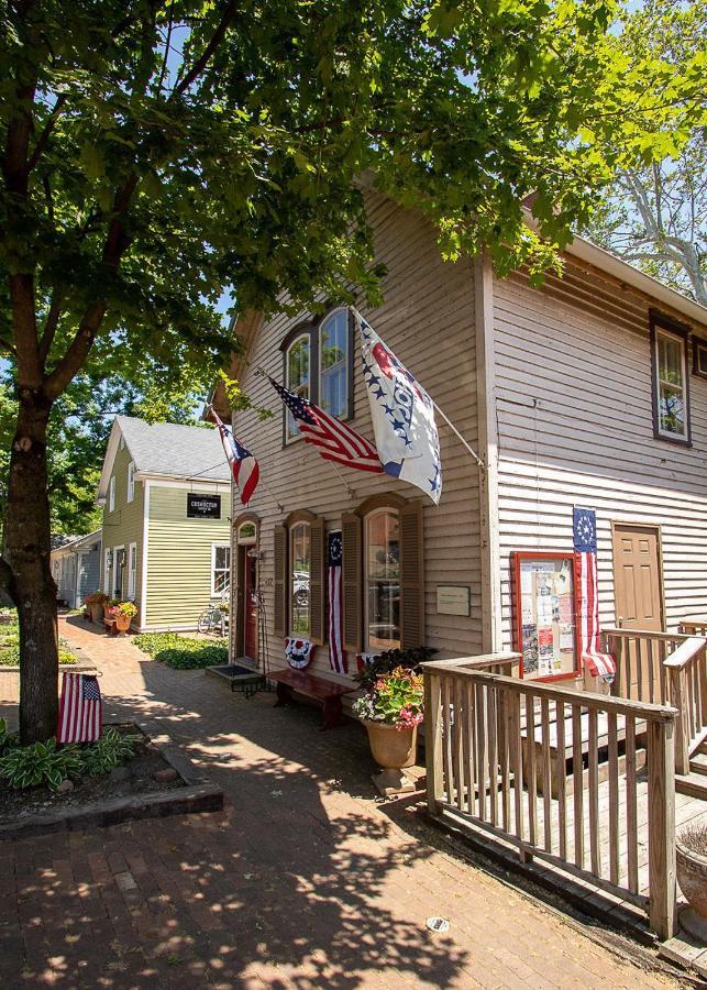 Country Squire Inn And Suites Coshocton Bagian luar foto